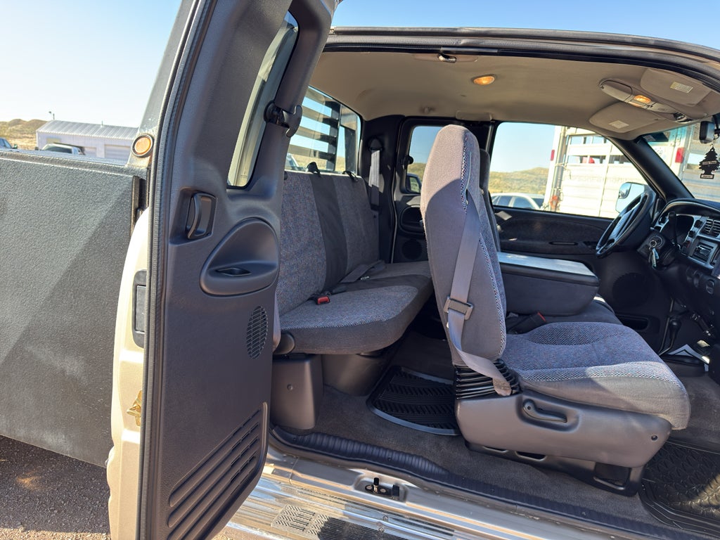2001 Dodge Ram 2500 Base
