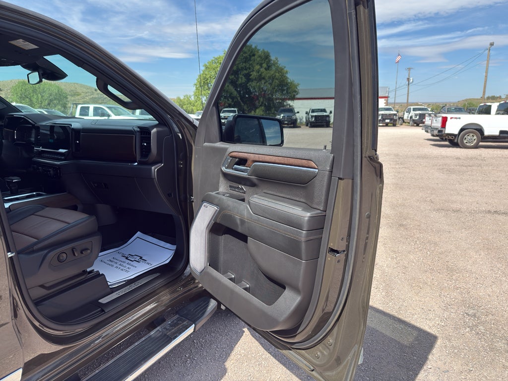 2023 Chevrolet Silverado 1500 High Country
