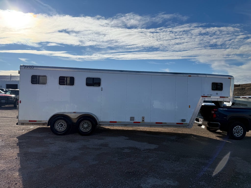 2000 EXISS HORSE TRAI Base