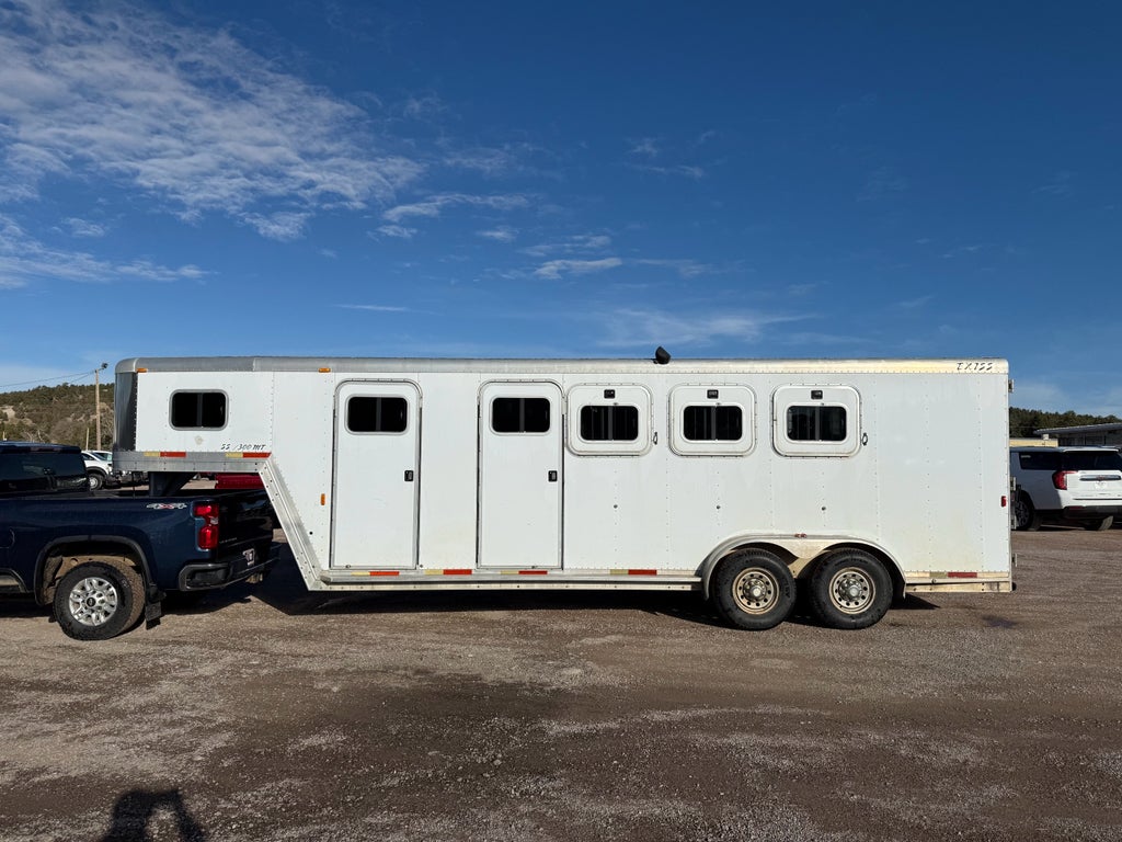 2000 EXISS HORSE TRAI Base