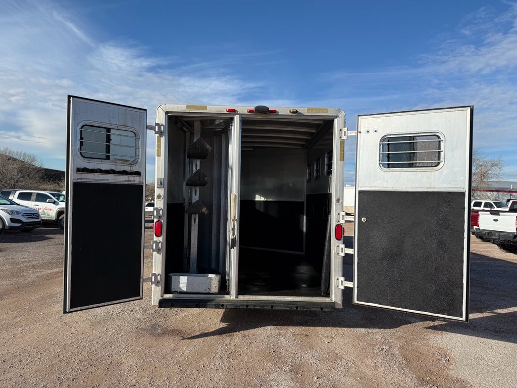 2000 EXISS HORSE TRAI Base