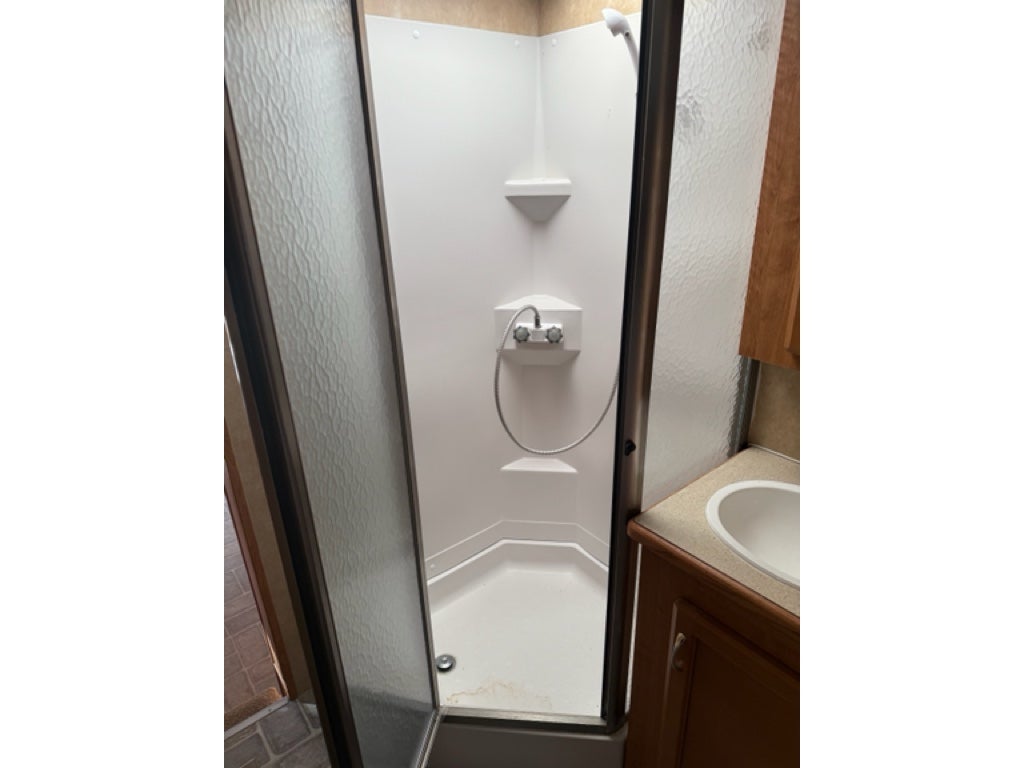 2007 FOREST RIV 8X26 CAMP