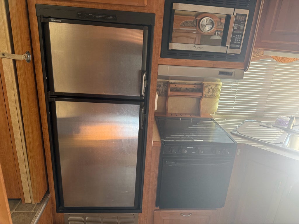 2007 FOREST RIV 8X26 CAMP