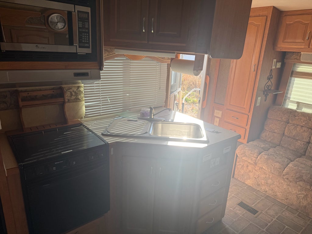 2007 FOREST RIV 8X26 CAMP