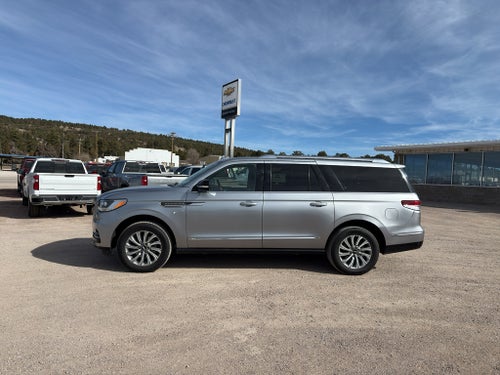 2022 Lincoln Navigator L Standard