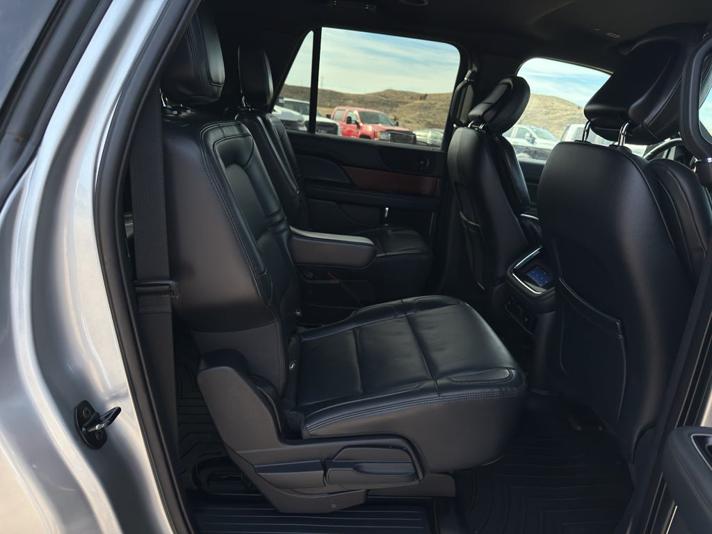 2022 Lincoln Navigator L Standard