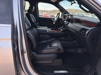 2022 Lincoln Navigator L Standard