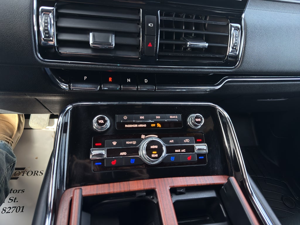 2022 Lincoln Navigator L Standard