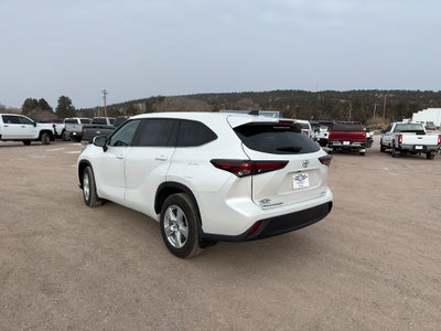 2024 Toyota Highlander LE