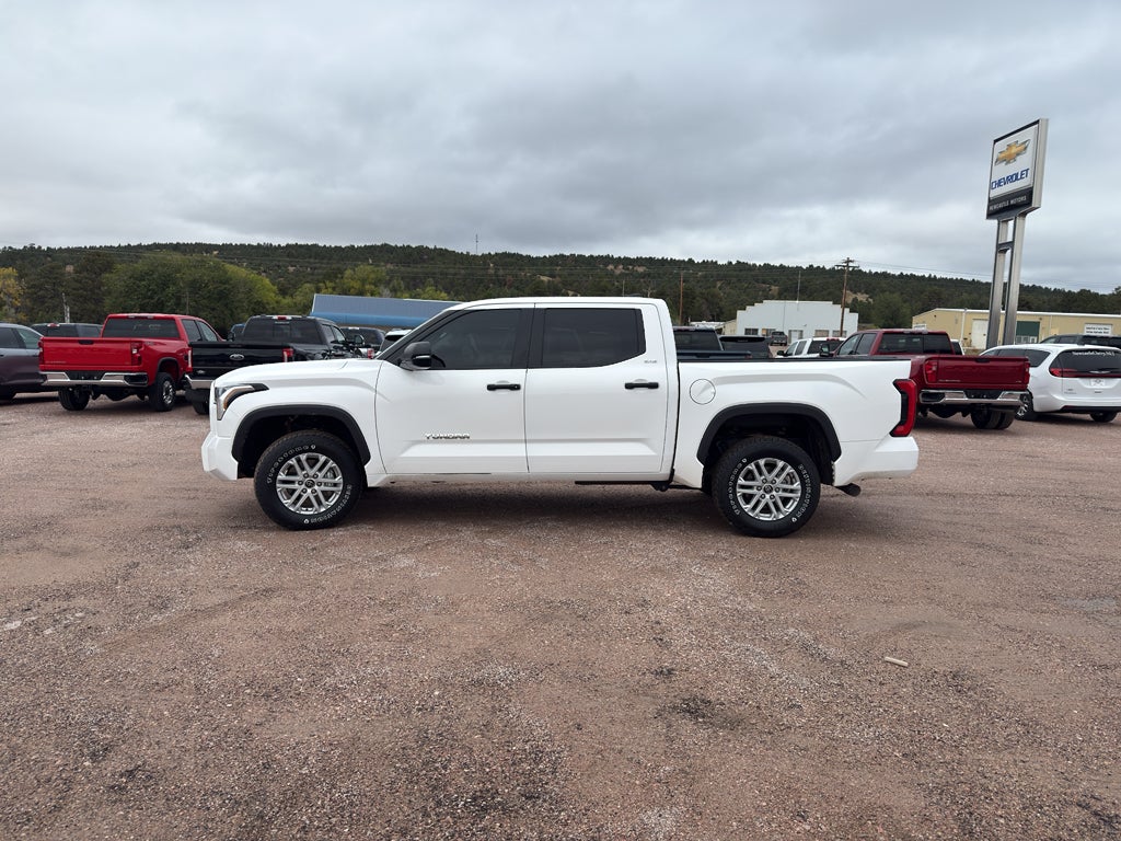 2024 Toyota Tundra 4WD SR5