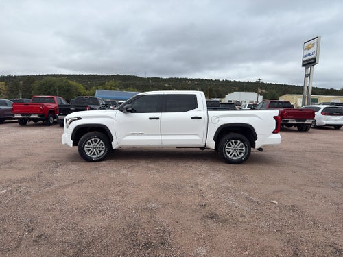 2024 Toyota Tundra 4WD SR5
