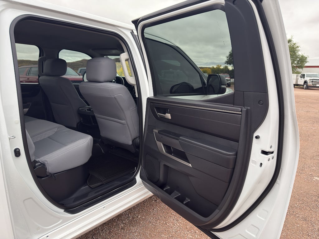 2024 Toyota Tundra 4WD SR5