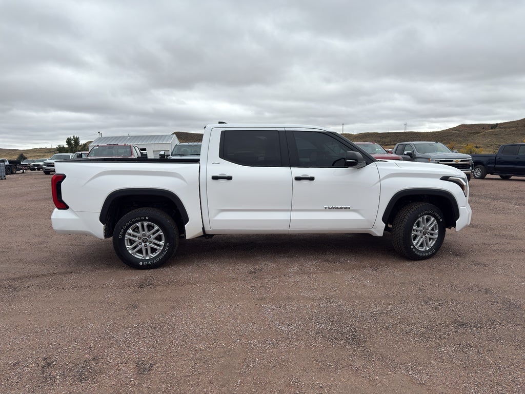 2024 Toyota Tundra 4WD SR5
