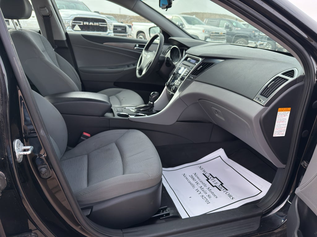 2013 Hyundai Sonata Hybrid Base